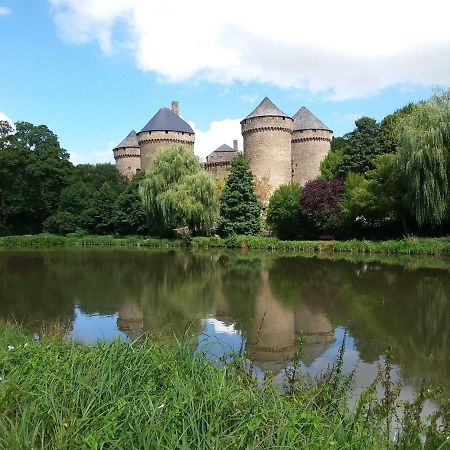 Lassay-les-Chateaux L'Orchideeヴィラ エクステリア 写真